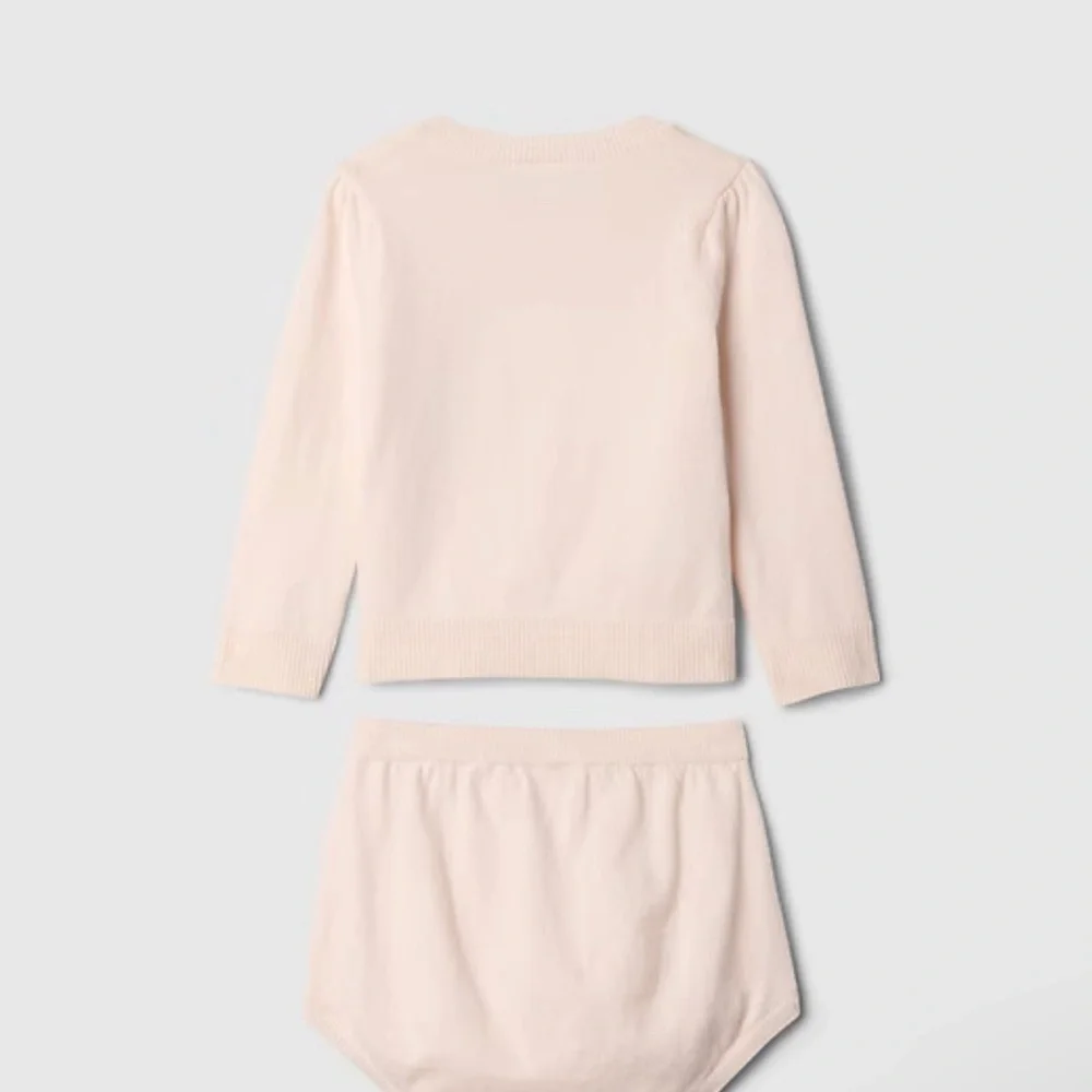GAP Kids Light Pink Matching Set Baby Brannen bear sweater short set